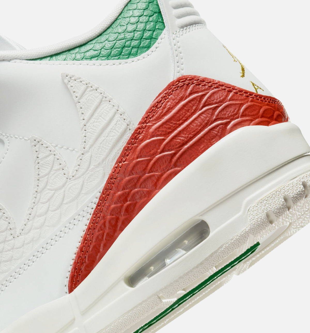 Air Jordan 3 Retro El Vuelo – Men's Lifestyle Shoe in Summit White/Pine Green/Dragon Red/Metallic Gold