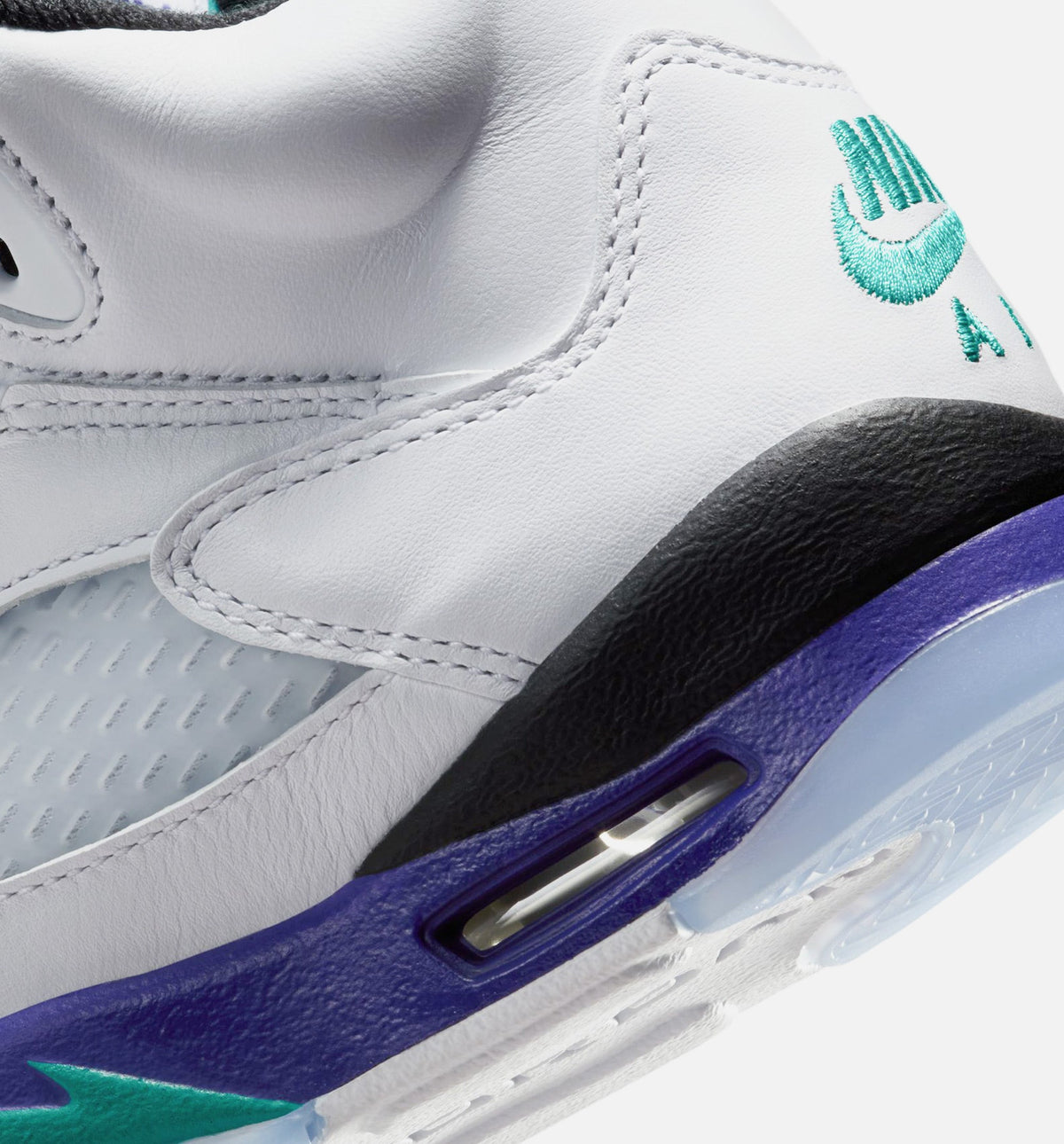 Air Jordan 5 Retro Grape – Grade School Lifestyle Shoe in White/New Emerald/Grape Ice/Black