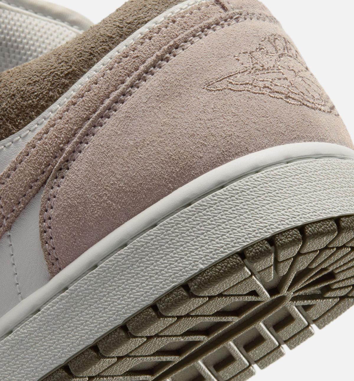 Air Jordan 1 Low – Men's Lifestyle Shoe in Olive Grey/Enigma Stone/Summit White